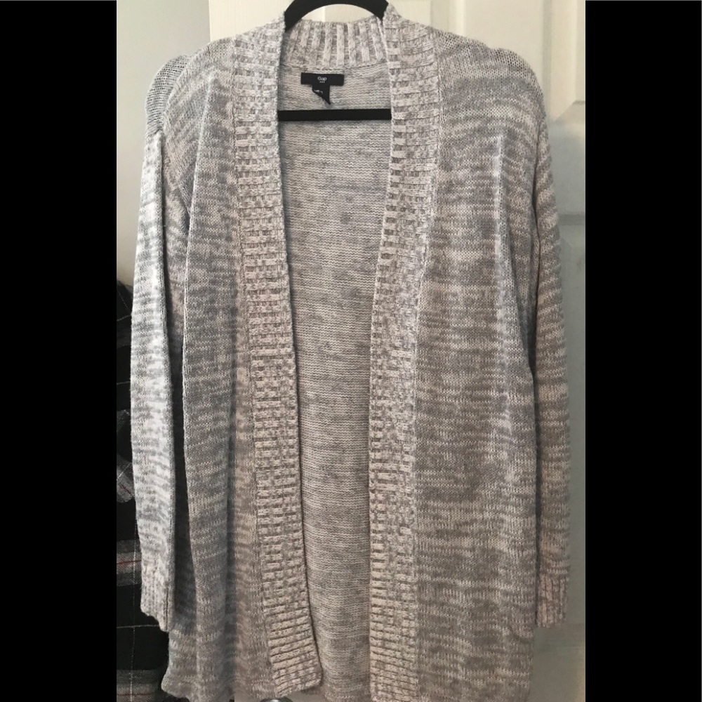 Sweater that pairs great with jeans.